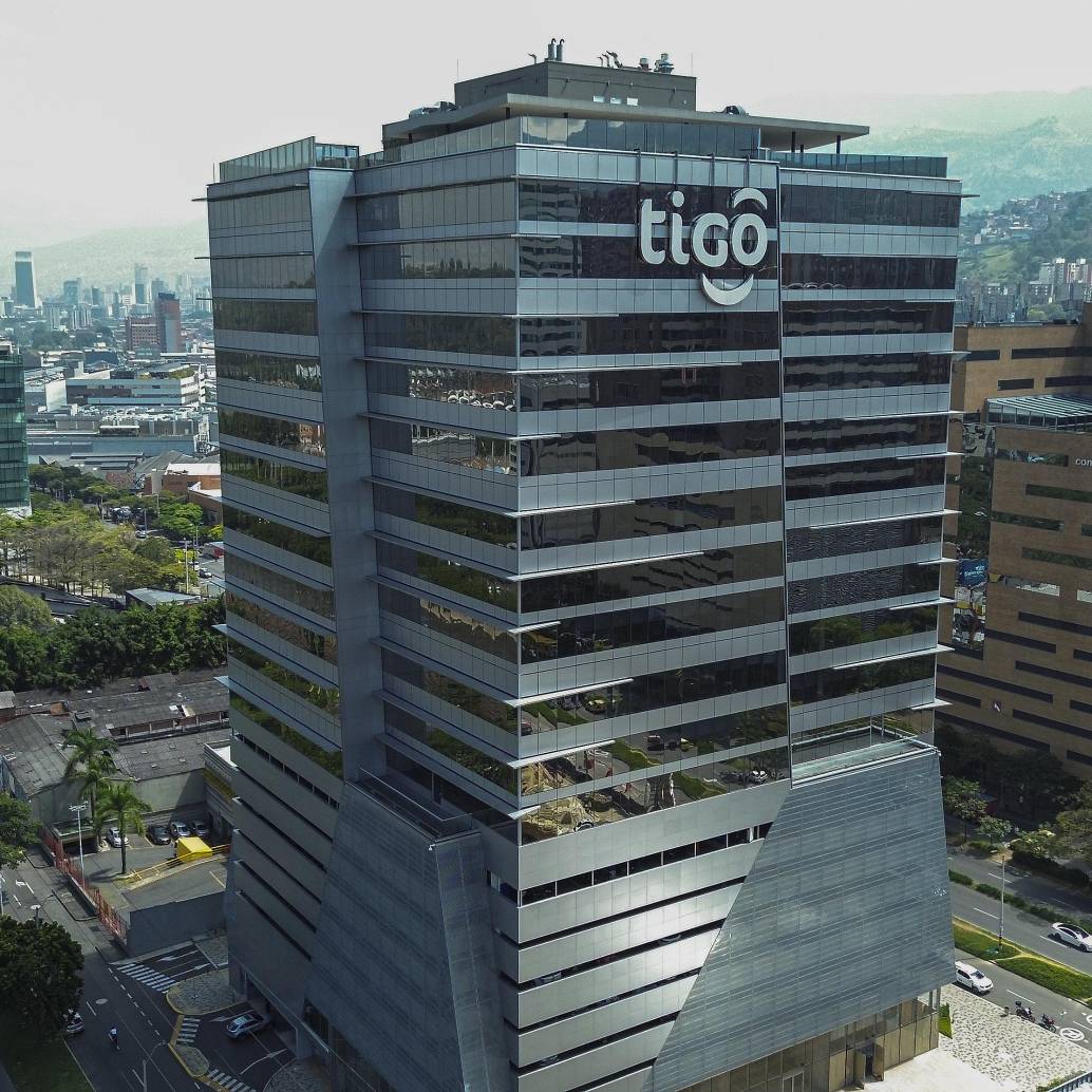 Instalaciones de Tigo-UNE en Medellín. FOTO: Manuel Saldarriaga Quintero