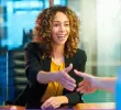 Aplicar sin estrategia y sin leer los requisitos de una vacante puede restarle oportunidades valiosas en el mercado laboral. FOTO: GETTY