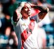Gianluca Lapadula sufre problemas de tobillo y no jugará tampoco contra Ecuador. FOTO AFP