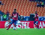 Déinner Quiñones fue uno de los destacados del DIM en la victoria como visitante ante Bucaramanga, antes de viajar a Uruguay para el duelo por Copa Libertadores. FOTO Juan Antonio Sánchez