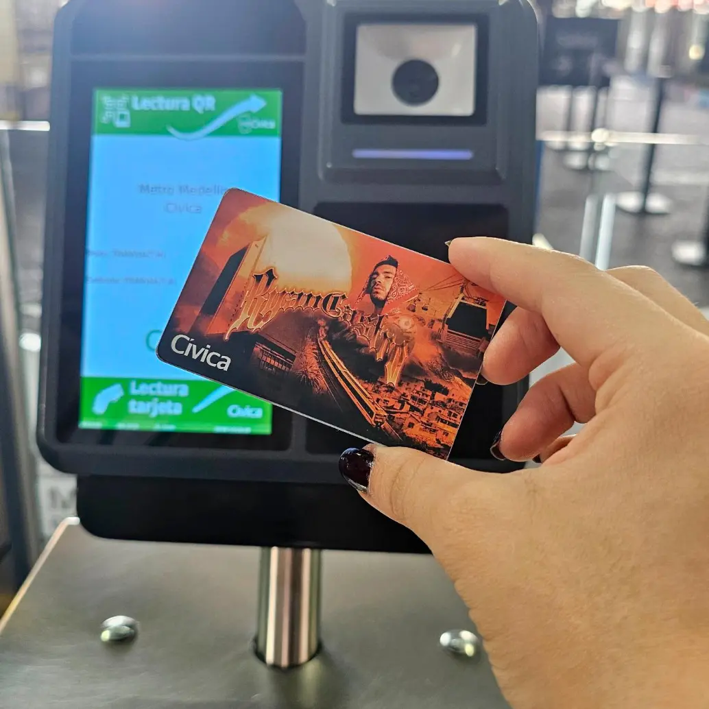 La Civica conmemorativa del concierto de Ryan Castro está a disposición del público desde el 20 de abril. Foto: Cortesía.