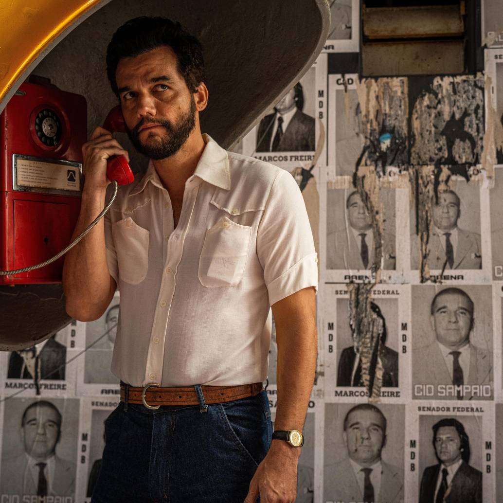 Wagner Moura protagoniza<i> El agente secreto</i>, el thriller político-criminal dirigido por Kleber Mendonça Filho. FOTO cortesía MUBI