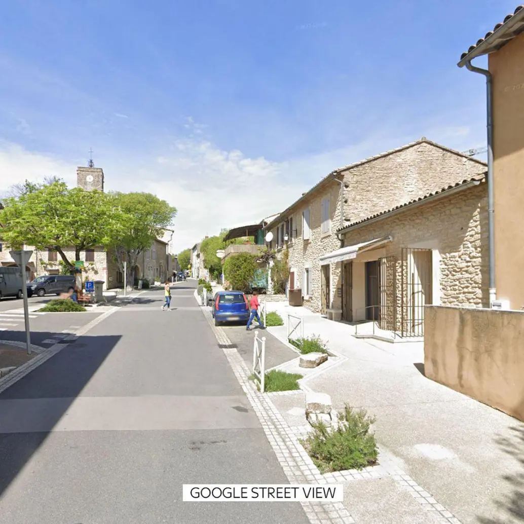 <p></p><p>Una novia fue asesinada a tiros el día de su boda en el sur de Francia después de que ella y su novio fueran atacados por atacantes encapuchados y armados. FOTO: GOOGLE STREET VIEW</p>