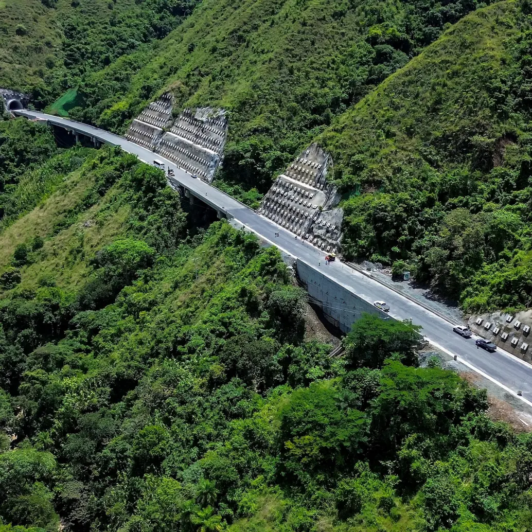 En Colombia el avance de la infraestructura ha sido limitado en los últimos cuatro años, señala un reporte de Corfi. FOTO Camilo Suárez