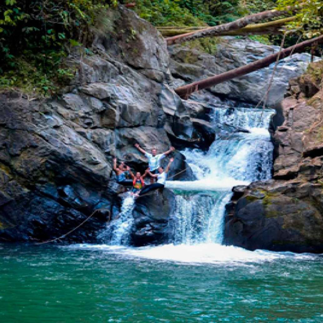El río Mutatá se convirtió en uno de los grandes destinos turísticos de Antioquia. FOTO: CORTESÍA