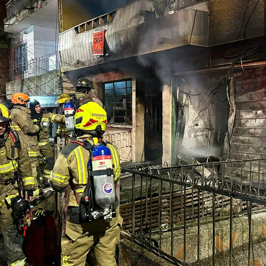 La emergencia fue atendida por tres tripulaciones del cuerpo de bomberos. FOTO: Cortesía Dagrd
