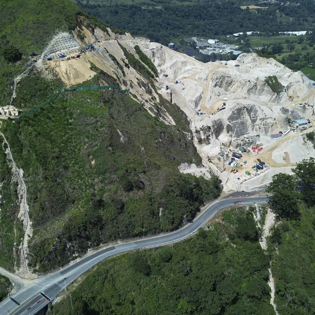 En el sector Las Areneras, de Amagá, se comenzarán a hacer cierres de lunes a viernes para poder realizar un intercambio. FOTO: <b>MANUEL SALDARRIAGA</b>