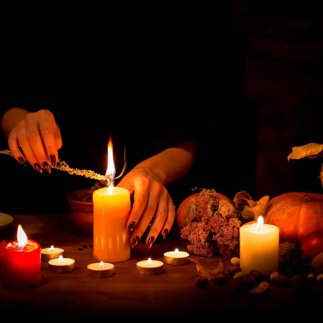 La nueva feria popular de Comfama, Brujería, tendrá charlas, exposiciones, rituales, mercado y conciertos en el Centro de Medellín. FOTO Getty