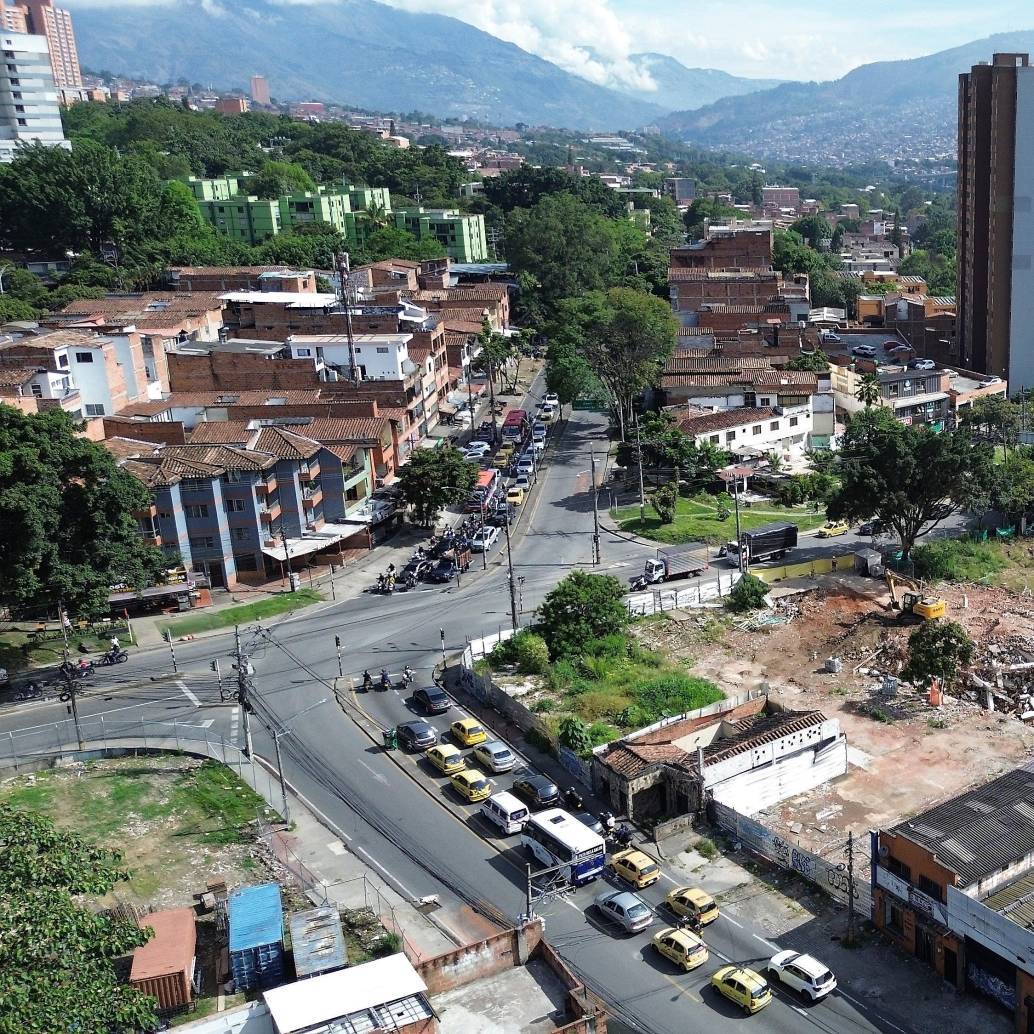 El nuevo decreto busca garantizar que los habitantes de zonas en renovación urbana accedan a viviendas de reemplazo dentro de los mismos proyectos. FOTO: EL COLOMBIANO.