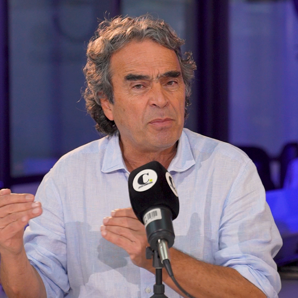 En entrevista con EL COLOMBIANO, Sergio Fajardo, asegura que el gobierno del 2026 va a ser el más difícil de la historia colombiana reciente. Foto: EL COLOMBIANO