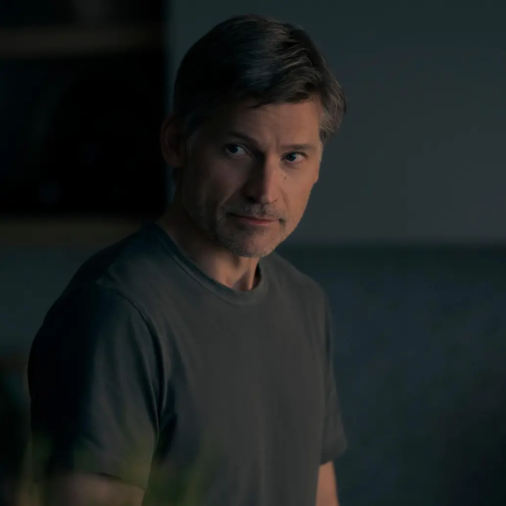 Nikolaj es Owen Michaels en Lo último que me dijo. FOTO: Apple TV