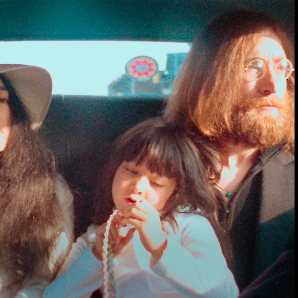 John Lennon y Yoko Ono durante los años en que convirtieron su arte y su activismo en un mismo lenguaje. FOTOS vía Colprensa
