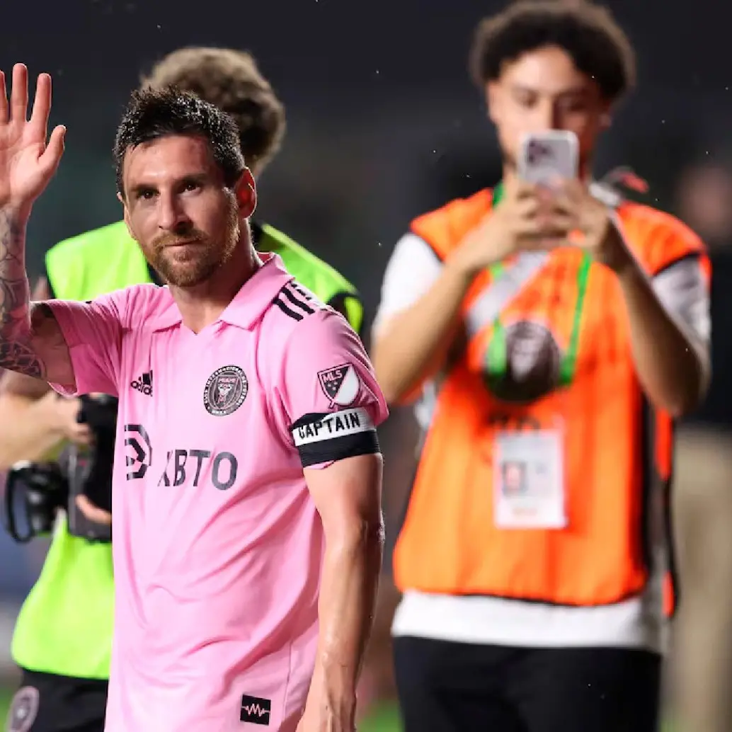 Lionel Messi, ya con 38 años de edad, sigue causando sensación con su talento en el fútbol mundial. FOTO @INTERMIAMI