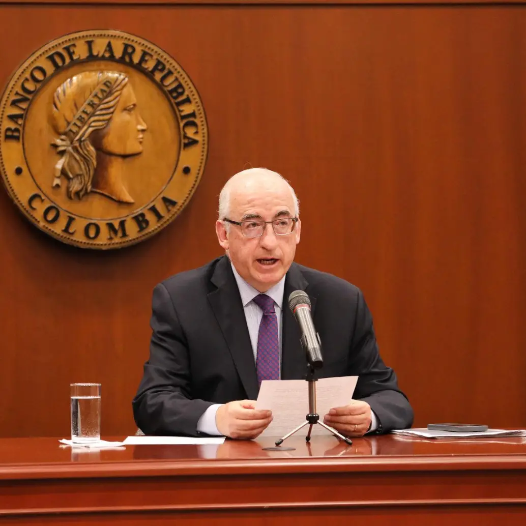 El detonante fue la decisión del ministro de Hacienda, Germán Ávila, de retirarse de la sesión de la Junta Directiva del Emisor. Foto: Cortesía