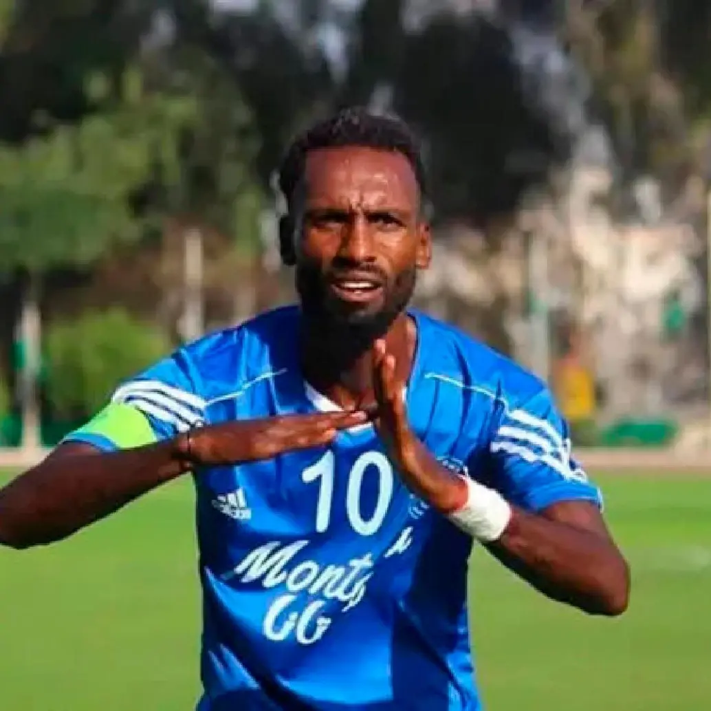 Suleiman Al-Obeid anotó más de 100 goles en su carrera deportiva. FOTO X-@humanite_fr