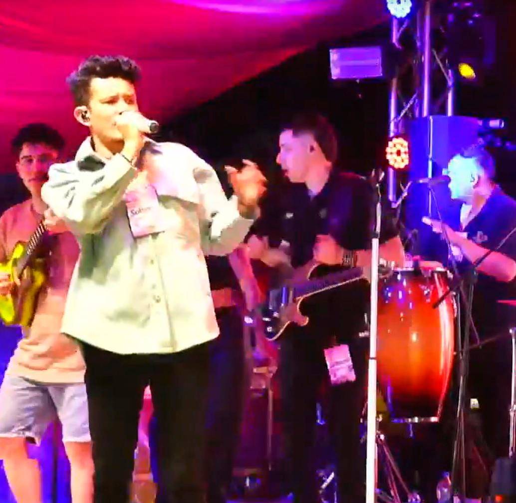 Varios grupos musicales deleitaron a los asistentes en el último Festival del Soltero en Chaguaní, Cundinamarca. IMAGEN TOMADA DE VIDEO. 