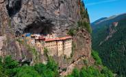 El Monasterio de Sumela esta ubicado en un acantilado a una altitud de aproximadamente 1.200 metros. Foto Getty