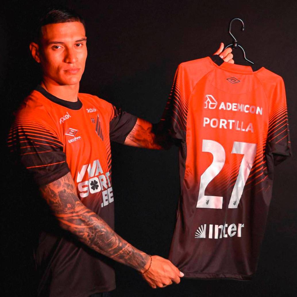El volante colombiano Juan Camilo Portilla fue presentado como nuevo jugador del Atlético Paranaense de Brasil. FOTO TOMADA X @AthleticoPR