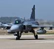 Colombia firmó un contrato con Suecia para la compra de 17 aviones de combate Saab 39 Gripen (15 monoplazas de la versión E y dos biplazas de la versión. Foto: AFP
