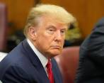 Trump quedó en libertad tras la lectura de sus cargos y viajará a Florida donde dará una rueda de prensa. FOTO: EFE