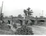 El puente Guayaquil, uno de los cruces sobre el río Medellín más importantes en el siglo XIX. FOTO Archivo EL COLOMBIANO