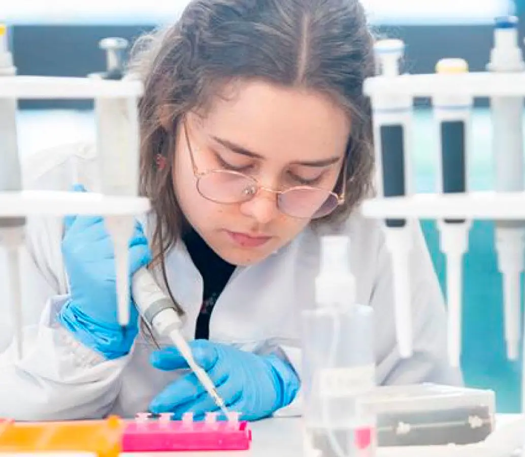 Las Becas Talento en Investigación son otro de los hitos con los que EAFIT continúa celebrando sus 65 años de trayectoria. FOTO: Cortesía