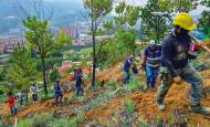Desde 2025, las autoridades de Bello lanzaron una ofensiva para controlar la construcción de barrios irregulares en el Cerro Quitasol, una zona de gran importancia ambiental . FOTOS CORTESÍA ALCALDÍA DE BELLO 