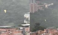 Durante el incidente, no se reportaron heridos y los parapentes fueron llevados a San Félix para secarlos y revisarlos. FOTO: videos Denuncias Antioquia