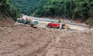 Invías señaló que mientras el clima lo permita la maquinaria amarilla avanzará para restablecer la vía. FOTO: CORTESÍA
