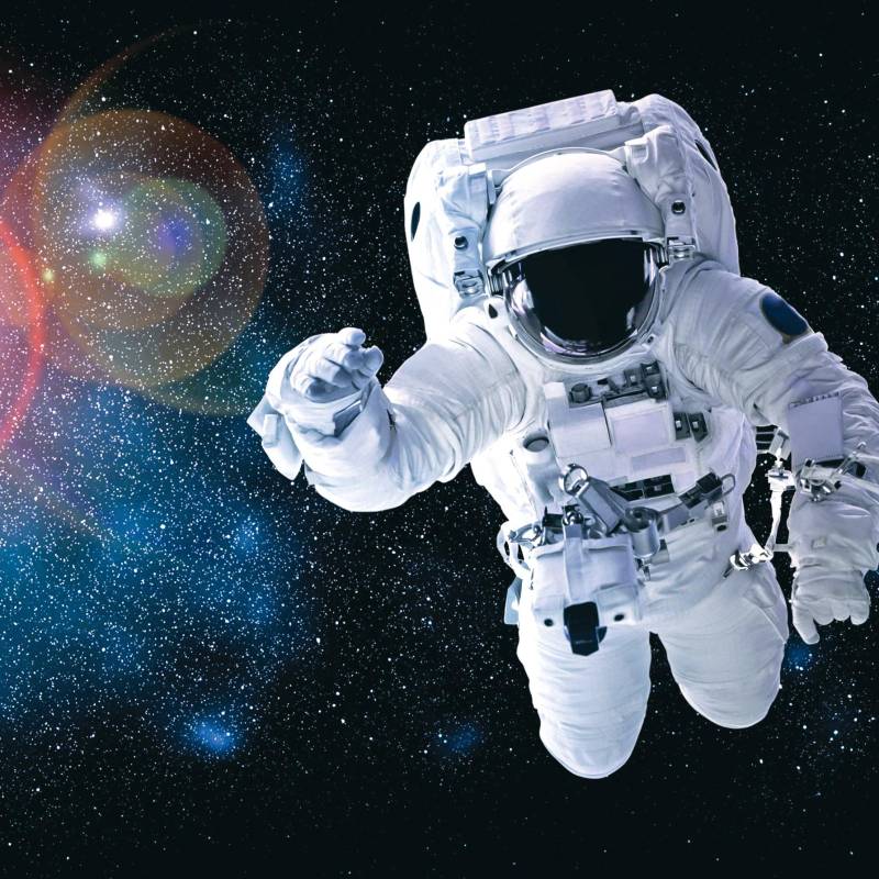 Alejandro está seguroque las habilidades de cada uno habilitan soluciones para resolver problemas complejos, como alimentar a quienes exploran el espacio.