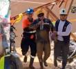 Los trabajadores salieron por sus propios medios, incluso aplaudieron y se unieron a los aplausos tras el rescate. FOTO: CORTESÍA