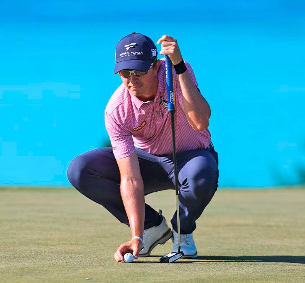 Nicolás Echavarría en acción en el Wyndham Championship del PGA. FOTO CORTESÍA 