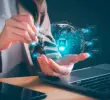 Mientras las empresas avanzan con la IA, miles de empleados aún no han recibido formación para adaptarse a estos cambios. FOTO: iStock