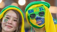 Hinchas brasileños le ponen color y sabor a la Copa Mundo en territorio árabe. FOTO Juan Antonio Sánchez