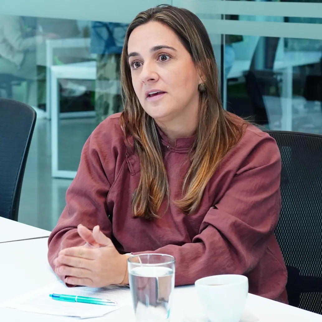“Queremos que los niños no solo consuman tecnología, sino que aprendan a crearla y usarla bien”, dice Carolina Londoño. FOTO cortesía Ruta N