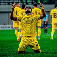 Miguel Borja celebrando sus anotaciones con el Al Wasl. FOTO AL WASL