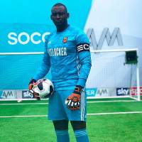 George Desmond Kamurasi es el capitán, ídolo y referente del SE Dons, de la novena división de Inglaterra. Su equipo participa esta temporada, por primera vez, en la FA Cup y logró superar la primera ronda. FOTO cortesía
