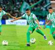 Juan Bauza, Camilo Cándido, Billy Arce y Facundo Batista, los cuatro extranjeros que tuvo al tiempo, Atlético Nacional en el campo en el partido contra Bucaramanga en el Atanasio Girardot. FOTO CAMILO SUÁREZ