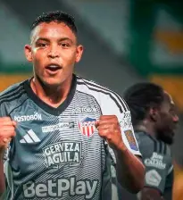 Luis Fernando Muriel festejó su primer gol con el Junior. FOTO DIMAYOR