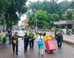 El artefacto fue arrojado en un contenedor de basura. FOTO: COLPRENSA
