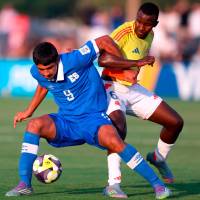 Colombia no pudo encontrar los caminos para vencer a El Salvador. FOTO FIFA