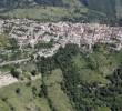 Encuentro comunitario terminó en tragedia: desplome de muro en Ituango, Antioquia, deja dos muertos y un herido