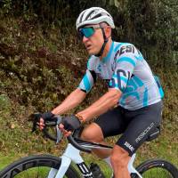 Jorge Humberto “Piyuyo” Martínez, ahora con 50 años de edad, sigue dando batalla en su bicicleta entre corredores aficionados. Regresa este domingo al Clásico El Colombiano, en el que ganó varias veces. FOTO: CORTESÍA