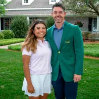 La colombiana María José Marín junto a Rory McIlroy, campeón de Master de Augusta que arrancará este jueves su edición en la rama masculina. FOTO: Getty
