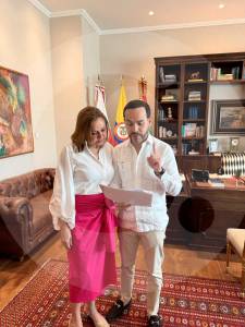 Atención: De la Espriella ordenó a MinMinas revertir el aumento en la gasolina de octubre