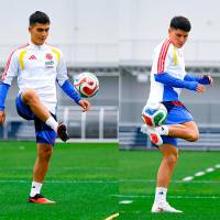 El antioqueño Juan Manuel Rengifo y el tolimense Daniel Arcila esperan el guiño de Néstor Lorenzo para jugar. FOTO CORTESÍA FCF
