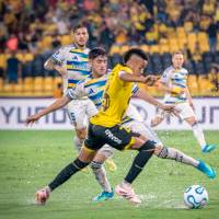 El duelo entre Barcelona de Ecuador y Boca Juniors de Argentina terminó 1-0 a favor del local, pero hay mucha polémica por las decisiones de la terna arbitral colombiana. FOTO TOMADA X @BarcelonaSC
