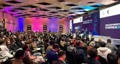 En la Cámara de Comercio de Bogotá, sede Chapinero, se realizó el Gran Foro de Perspectivas Económicas 2023, al que asistieron más de 400 personas, se conectaron más de 20.000 y participaron 38 panelistas. Fue organizado por EL COLOMBIANO y Valora Analitik. FOTO El COlombiano