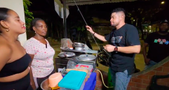 Los jóvenes compran el surtido de pequeños comerciantes y emprendedores. FOTO Cortesía