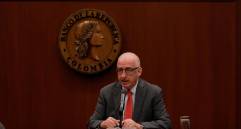 Leonardo Villar, gerente del Emisor, anunció la decisión de la junta sobre la tasa de intervención de política monetaria. FOTO cortesía Banco de la República